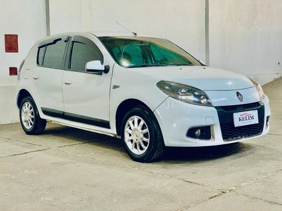 RENAULT SANDERO 1.6 PRIVILÉGE 16V FLEX 4P AUTOMÁTICO