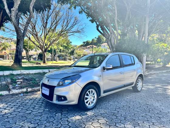 RENAULT SANDERO 1.6 PRIVILÉGE 16V FLEX 4P AUTOMÁTICO