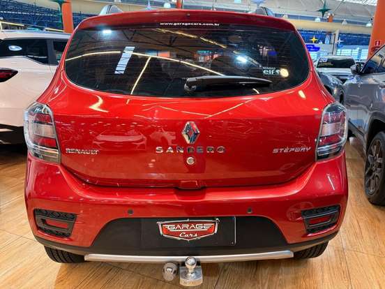 RENAULT-SANDERO-2016