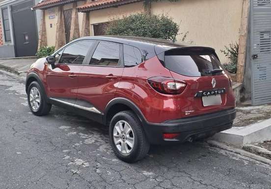 RENAULT-CAPTUR-2019
