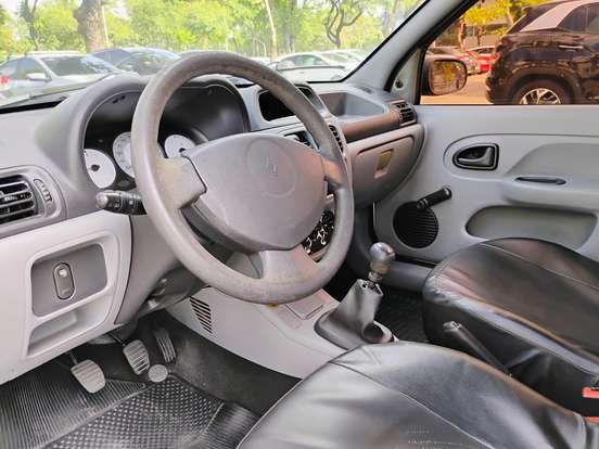 RENAULT-CLIO-1.0 CAMPUS 16V FLEX 4P MANUAL RENAULT-CLIO-2010