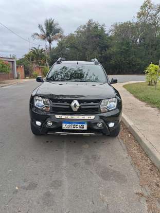RENAULT-DUSTER-2019