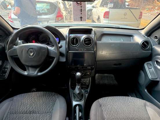RENAULT-DUSTER-2016