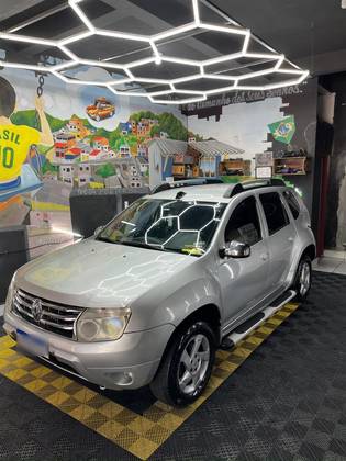 RENAULT DUSTER 2.0 DYNAMIQUE 4X2 16V FLEX 4P AUTOMÁTICO