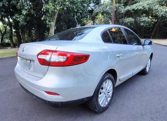 RENAULT-FLUENCE-2017
