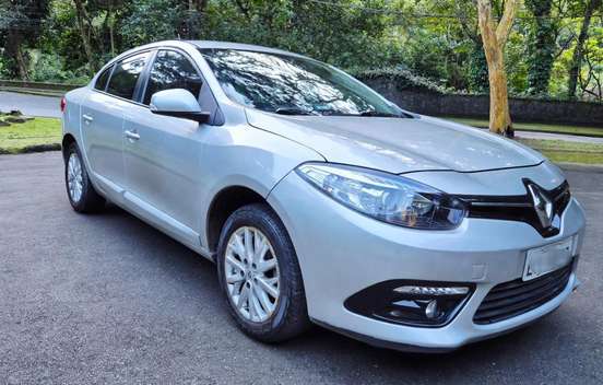 RENAULT-FLUENCE-2.0 DYNAMIQUE PLUS 16V FLEX 4P AUTOMÁTICO RENAULT-FLUENCE-2017