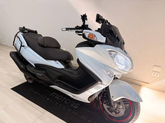 SUZUKI BURGMAN i 