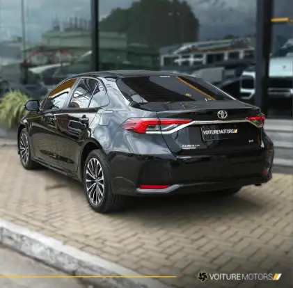 TOYOTA-COROLLA-2023