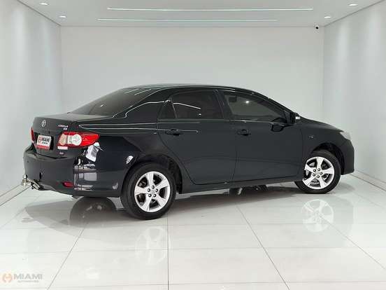 TOYOTA-COROLLA-2012