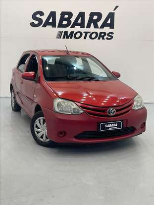 TOYOTA-ETIOS-2016