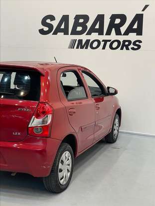 TOYOTA-ETIOS-2016