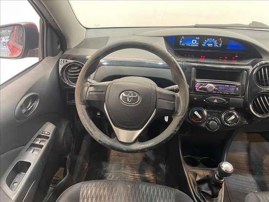 TOYOTA-ETIOS-1.3 X 16V FLEX 4P MANUAL TOYOTA-ETIOS-2016