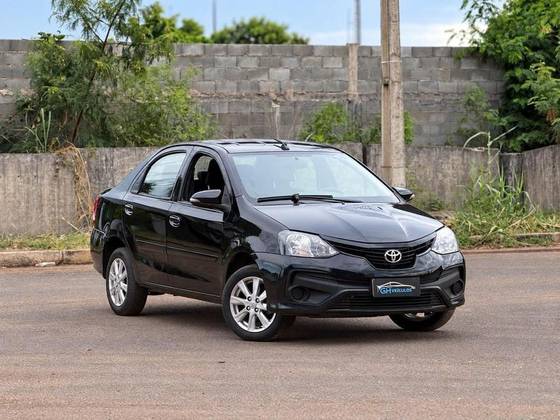 TOYOTA ETIOS 1.5 X PLUS 16V FLEX 4P AUTOMÁTICO