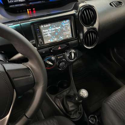 TOYOTA-ETIOS-2018