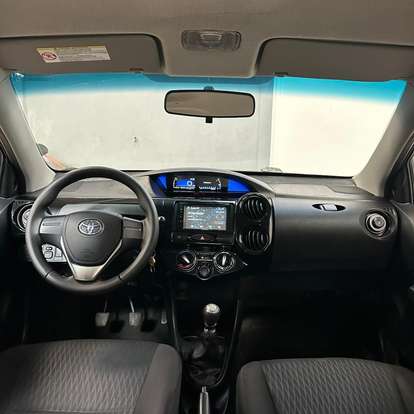TOYOTA-ETIOS-2018