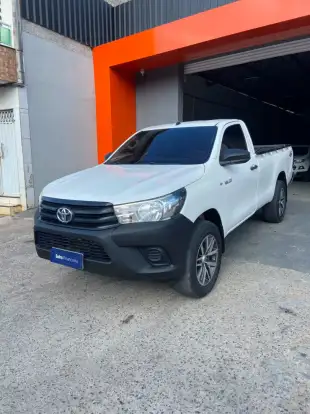TOYOTA-HILUX-2020