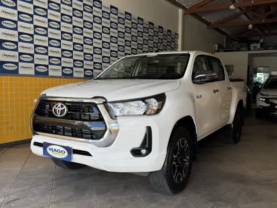 TOYOTA-HILUX-2.8 D-4D TURBO DIESEL CD SRV 4X4 AUTOMÁTICO TOYOTA-HILUX-2023