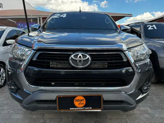 TOYOTA-HILUX-2023