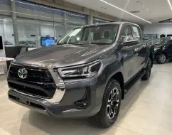 TOYOTA HILUX 2.8 D-4D TURBO DIESEL CD SRX 4X4 AUTOMÁTICO TOYOTA HILUX 2.8 D-4D TURBO DIESEL CD SRX 4X4 AUTOMÁTICO