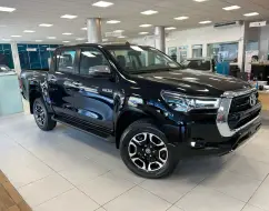 TOYOTA HILUX 2.8 D-4D TURBO DIESEL CD SRX 4X4 AUTOMÁTICO TOYOTA HILUX 2.8 D-4D TURBO DIESEL CD SRX 4X4 AUTOMÁTICO