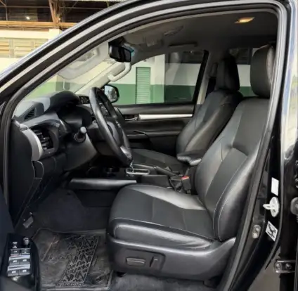 TOYOTA-HILUX-2021