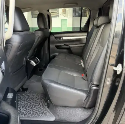 TOYOTA-HILUX-2021