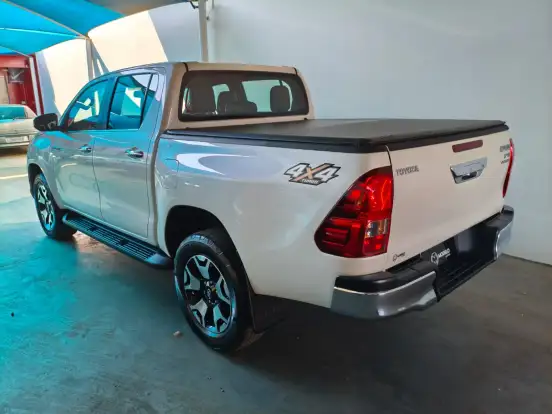 TOYOTA-HILUX-2.8 SRX 4X4 CD 16V DIESEL 4P AUTOMÁTICO TOYOTA-HILUX-2020
