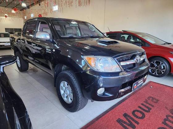 TOYOTA HILUX 2.5 STD 4X2 CD 16V TURBO DIESEL 4P MANUAL