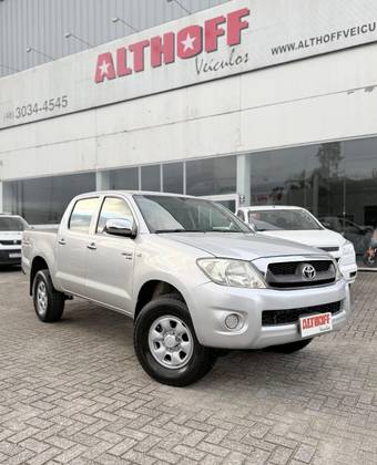 TOYOTA HILUX 2.5 STD 4X4 CD 16V TURBO DIESEL 4P MANUAL