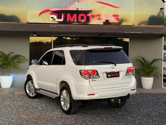 TOYOTA-HILUX-2013