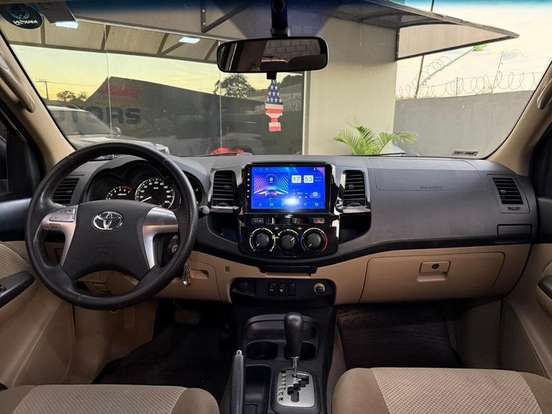 TOYOTA-HILUX-2013