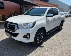 TOYOTA HILUX 2.7 SR 4X2 CD 16V FLEX 4P AUTOMÁTICO TOYOTA HILUX 2.7 SR 4X2 CD 16V FLEX 4P AUTOMÁTICO