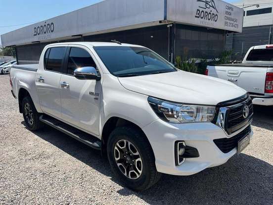 TOYOTA-HILUX-2019