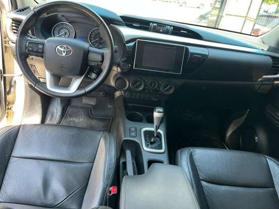 TOYOTA-HILUX-2.7 SR 4X2 CD 16V FLEX 4P AUTOMÁTICO TOYOTA-HILUX-2019