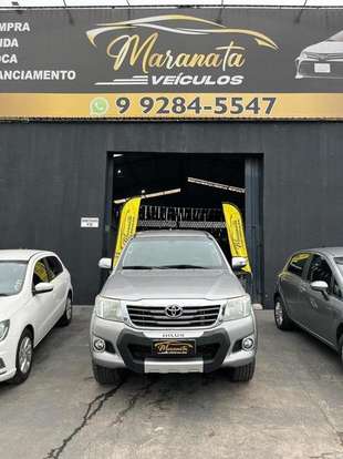 TOYOTA-HILUX-2014