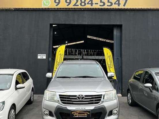 TOYOTA-HILUX-2.7 SR 4X2 CD 16V FLEX 4P AUTOMÁTICO TOYOTA-HILUX-2014