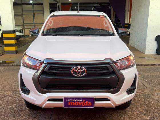 TOYOTA HILUX 2.8 D-4D TURBO DIESEL CD POWER PACK 4X4 AUTOMÁTICO