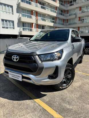 TOYOTA-HILUX-2024