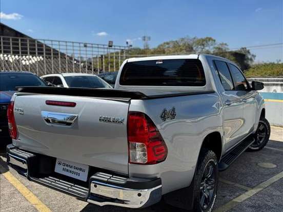 TOYOTA-HILUX-2.8 D-4D TURBO DIESEL CD SR 4X4 AUTOMÁTICO TOYOTA-HILUX-2024