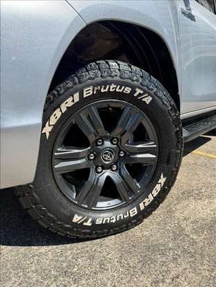 TOYOTA-HILUX-2024