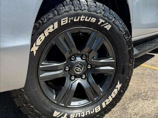 TOYOTA-HILUX-2.8 D-4D TURBO DIESEL CD SR 4X4 AUTOMÁTICO TOYOTA-HILUX-2024