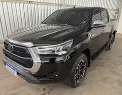 TOYOTA HILUX 2.8 D-4D TURBO DIESEL CD SRX 4X4 AUTOMÁTICO TOYOTA HILUX 2.8 D-4D TURBO DIESEL CD SRX 4X4 AUTOMÁTICO