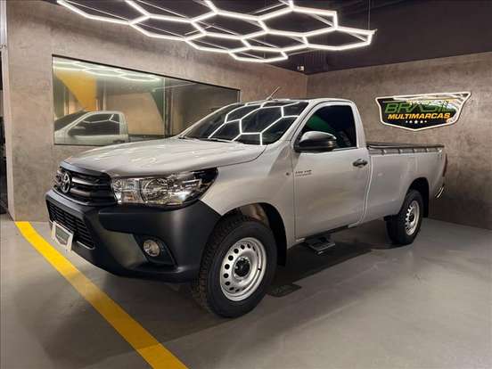 TOYOTA-HILUX-2.8 D-4D TURBO DIESEL CS 4X4 AUTOMÁTICO TOYOTA-HILUX-2024