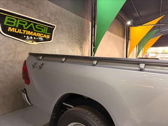 TOYOTA-HILUX-2.8 D-4D TURBO DIESEL CS 4X4 AUTOMÁTICO TOYOTA-HILUX-2024