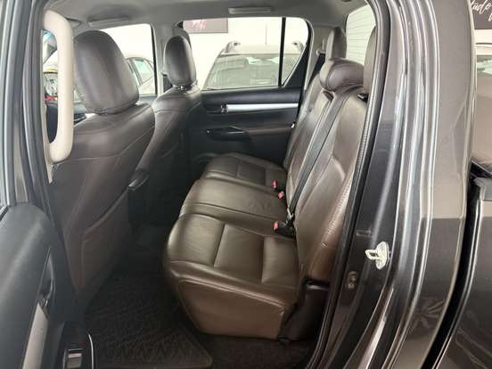 TOYOTA-HILUX-2.8 SR 4X4 CD 16V DIESEL 4P AUTOMÁTICO TOYOTA-HILUX-2020