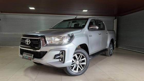 TOYOTA HILUX 2.8 SRV 4X4 CD 16V DIESEL 4P AUTOMÁTICO