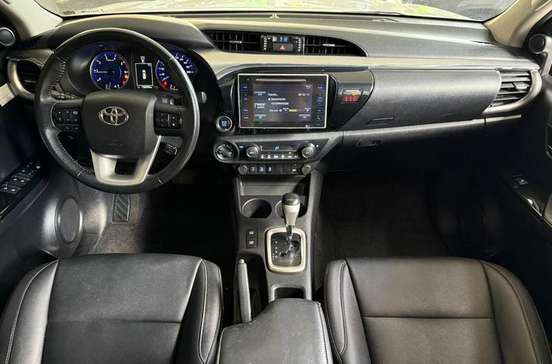 TOYOTA-HILUX-2.8 SRV 4X4 CD 16V DIESEL 4P AUTOMÁTICO TOYOTA-HILUX-2018