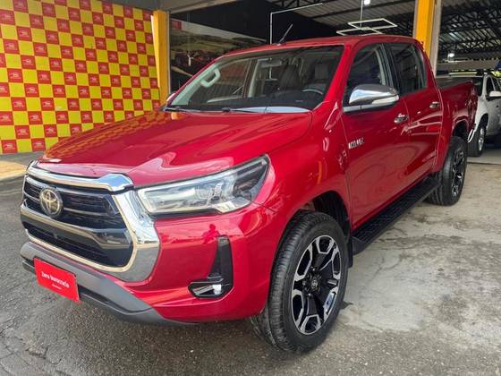 TOYOTA HILUX 2.8 SRX 4X4 CD 16V DIESEL 4P AUTOMÁTICO