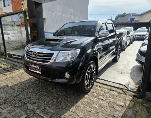 TOYOTA-HILUX-2012