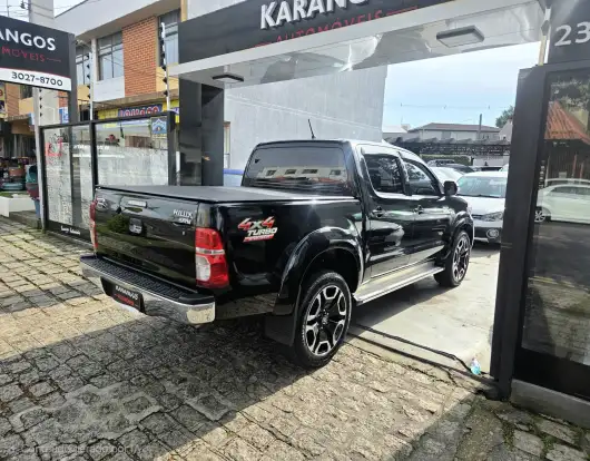 TOYOTA-HILUX-3.0 SRV 4X4 CD 16V TURBO INTERCOOLER DIESEL 4P AUTOMÁTICO TOYOTA-HILUX-2012